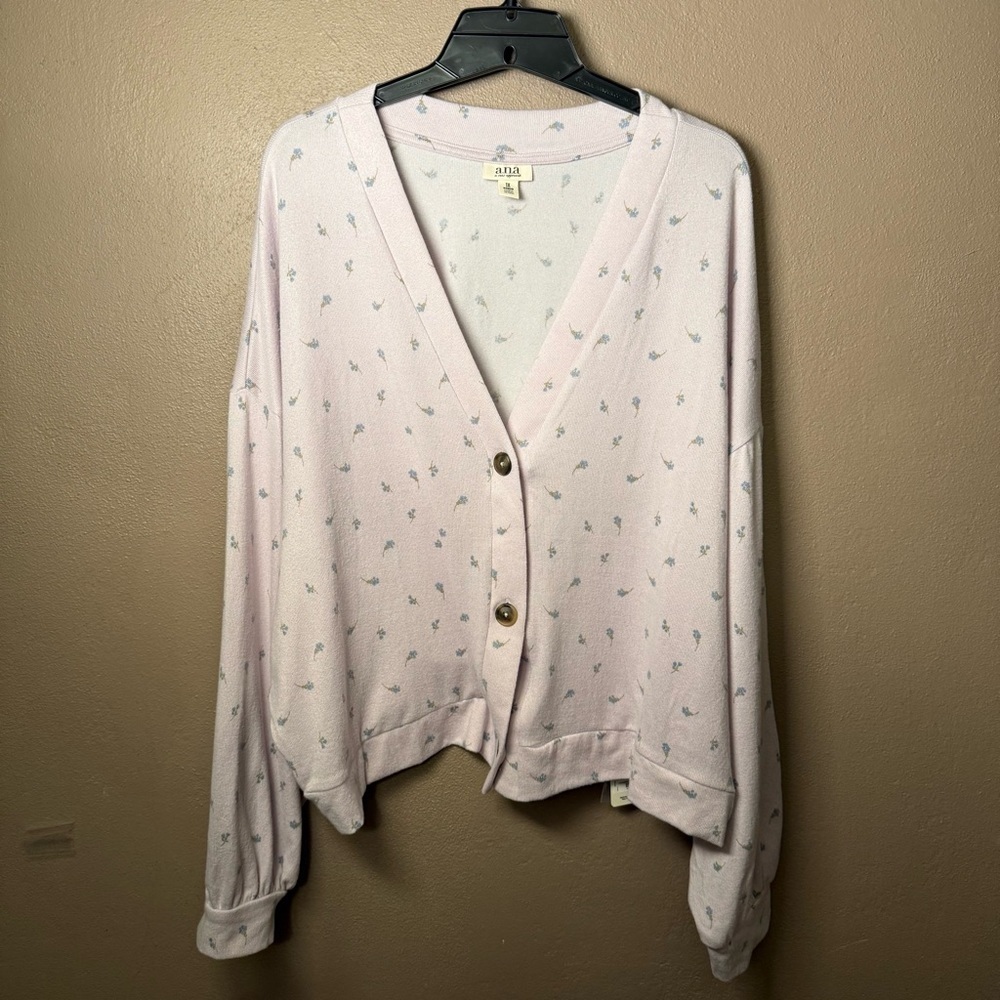 a.n.a. Women's Plus Lilac Long Sleeve Button Up Cardigan Size 1X Whimsy Florals - Picture 10 of 16